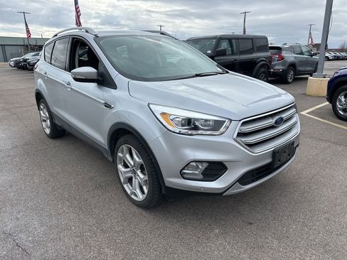 Used 2019 Ford Escape Titanium w/ U9j03 - Titanium Tow Package image 3