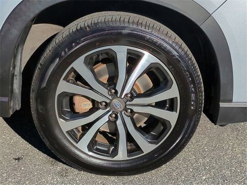 Used 2021 Subaru Forester Limited image 11