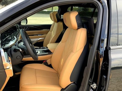 New 2025 Cadillac Escalade IQ Luxury 2 image 12