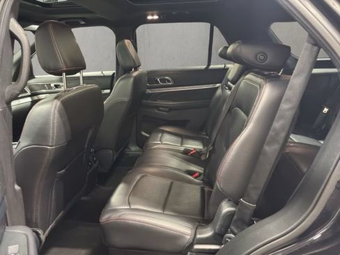 Used 2019 Ford Explorer Sport AWD/4WD image 10