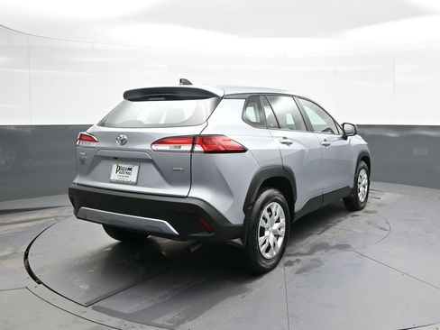 Certified 2024 Toyota Corolla Cross L image 6