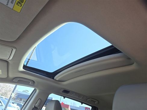 Used 2015 Honda Odyssey EX-L image 18