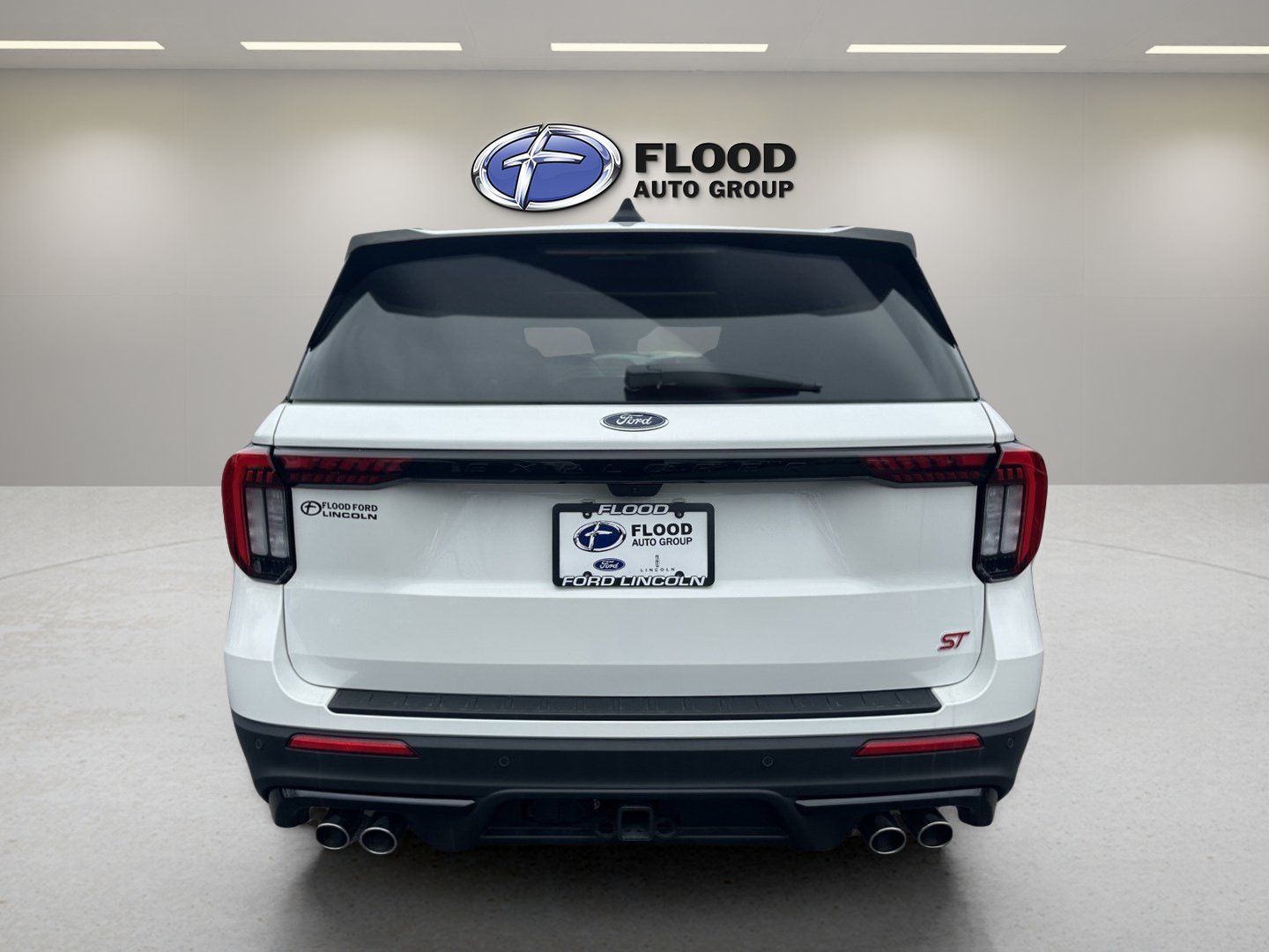 Certified 2025 Ford Explorer ST AWD/4WD image 5