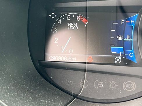 Used 2022 Ford Edge Titanium w/ Equipment Group 301A image 10