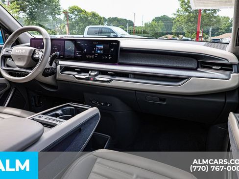 Used 2024 Kia EV9 Land AWD/4WD image 34