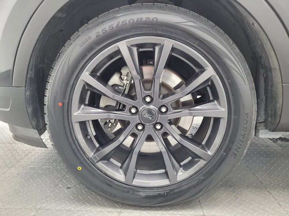 Used 2018 Ford Explorer XLT w/ Equipment Group 202A FWD image 31