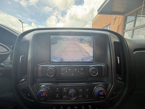 Used 2018 GMC Sierra 2500 SLT w/ Duramax Plus Package AWD/4WD image 32
