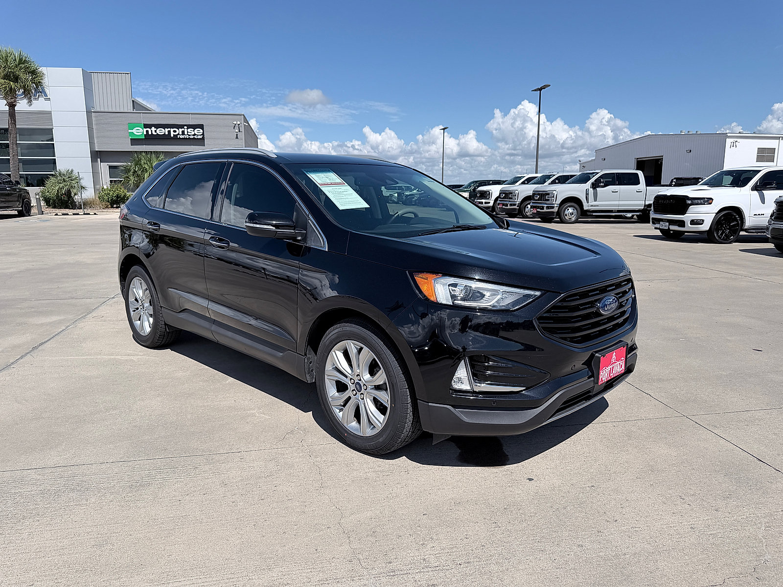 Used 2020 Ford Edge Titanium FWD image 1