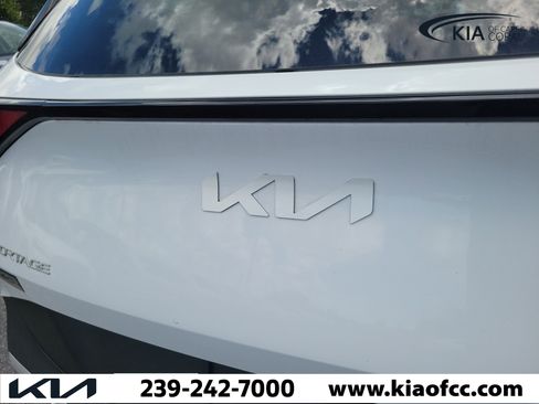 Certified 2024 Kia Sportage EX FWD image 10