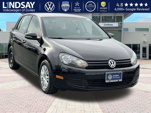 Used 2014 Volkswagen Golf 4-Door image 1