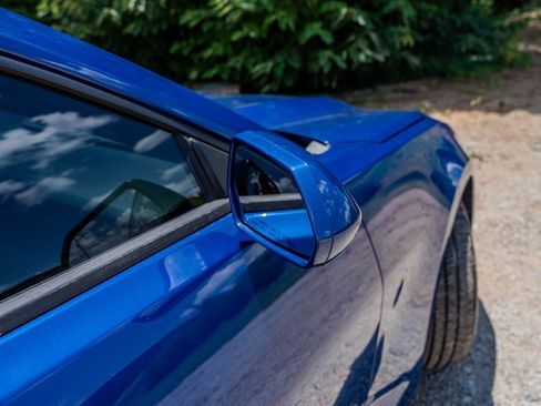 Used 2020 Chevrolet Camaro LT RWD image 12