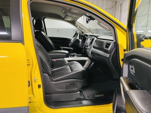 Used 2018 Nissan Titan PRO-4X w/ Pro-4x Convenience Package image 33