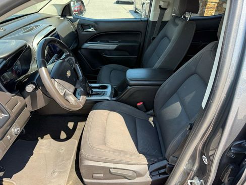 Used 2017 Chevrolet Colorado LT RWD image 9