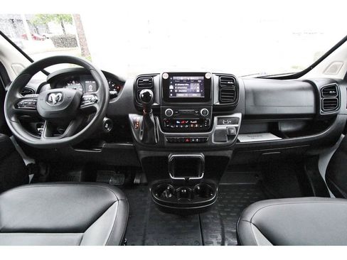 Used 2023 RAM ProMaster 2500 FWD image 8