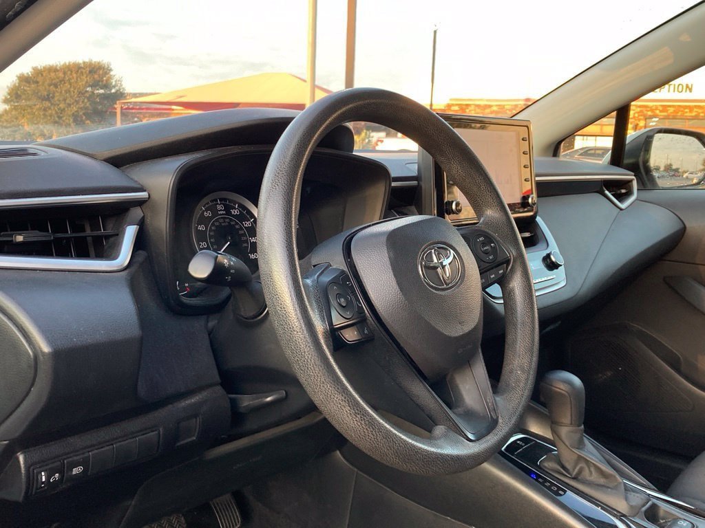 Certified 2022 Toyota Corolla LE FWD image 8