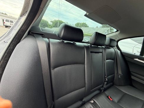 Used 2016 BMW 528i xDrive Sedan AWD/4WD image 23