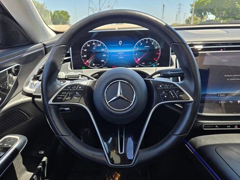 Used 2025 Mercedes-Benz E 350 4MATIC Sedan image 13