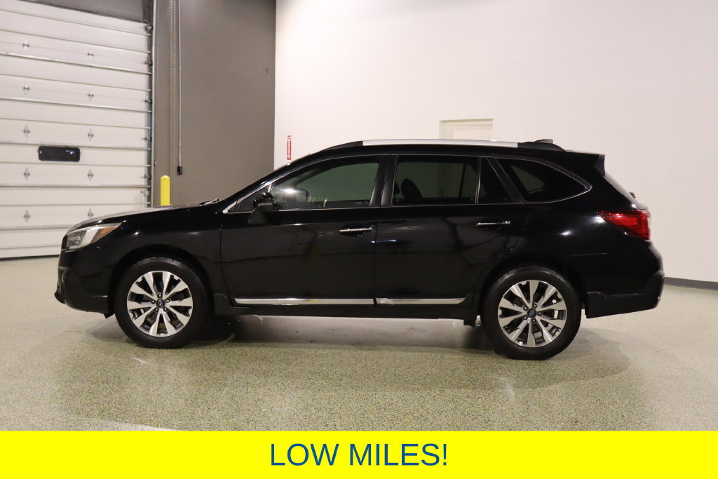Used 2018 Subaru Outback 3.6R Touring w/ Popular Package #3 AWD/4WD image 5
