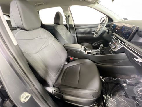 Used 2025 Hyundai Tucson SE AWD/4WD image 25