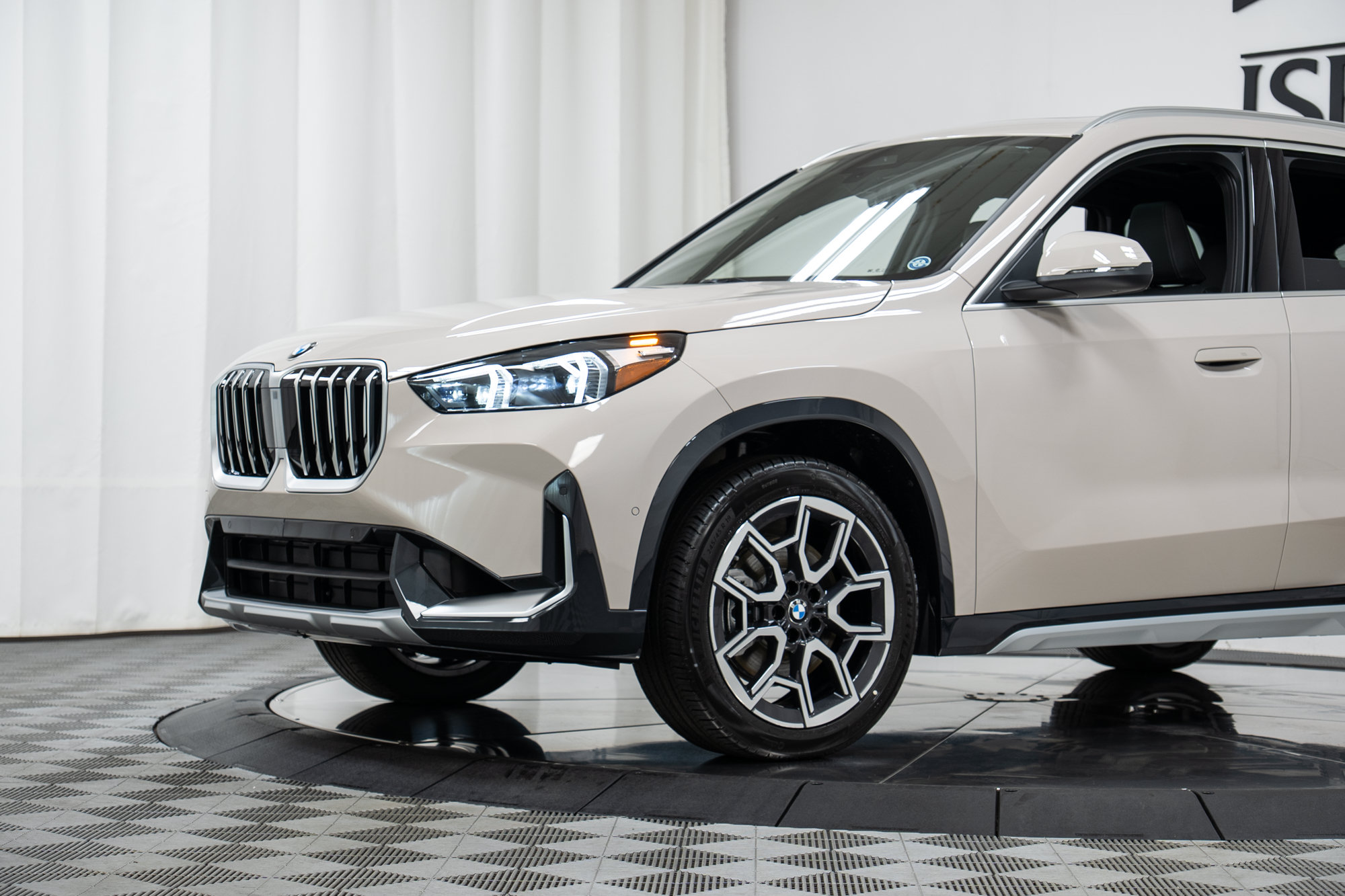 Used 2026 BMW X1 xDrive28i w/ Convenience Package AWD/4WD image 25