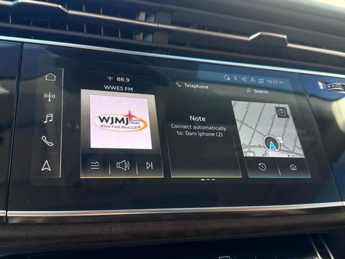 Used 2022 Audi Q8 Premium Plus image 23