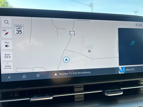 Used 2024 Hyundai Kona Limited AWD/4WD image 15