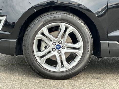 Used 2018 Ford Edge Titanium image 31