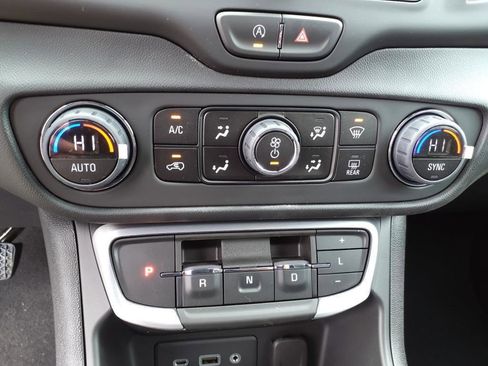 Certified 2023 GMC Terrain SLE w/ Driver Convenience Package image 14