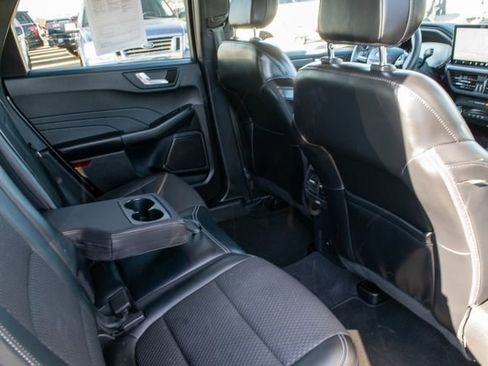 Used 2023 Ford Escape SE image 20