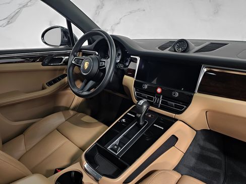 Used 2023 Porsche Macan S AWD/4WD image 14