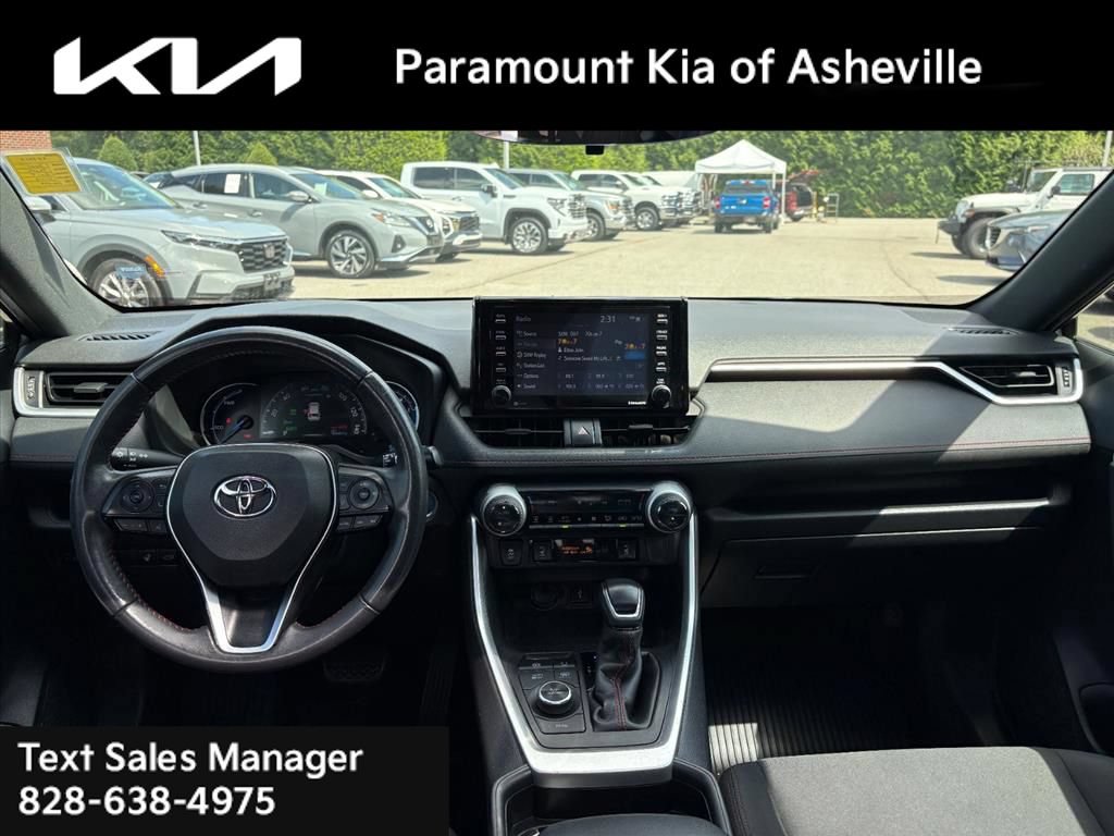 Used 2021 Toyota RAV4 SE w/ Weather & Moonroof Package AWD/4WD image 7