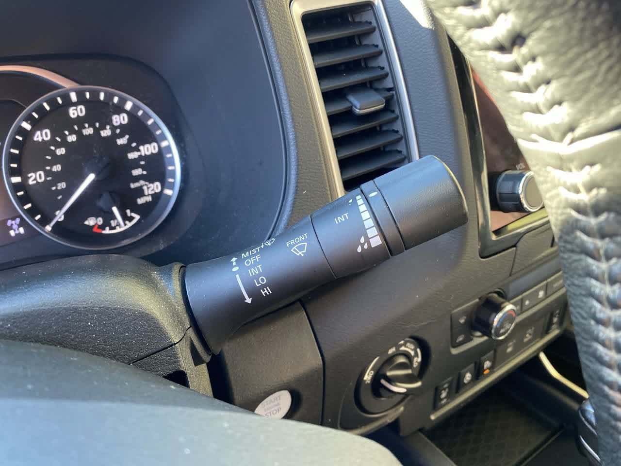 Used 2022 Nissan Frontier SV AWD/4WD image 21