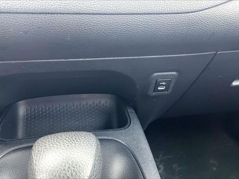 Used 2024 Toyota Corolla LE FWD image 27