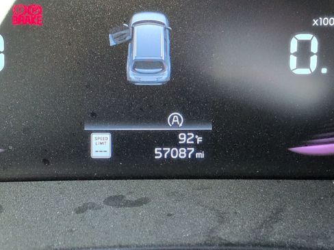 Used 2023 Kia Soul LX w/ LX Technology Package FWD image 12