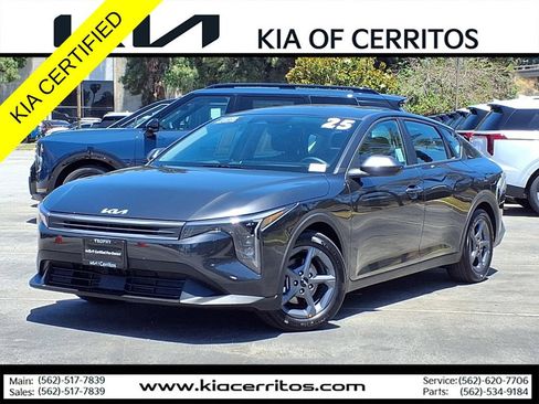 Certified 2025 Kia K4 FWD image 1