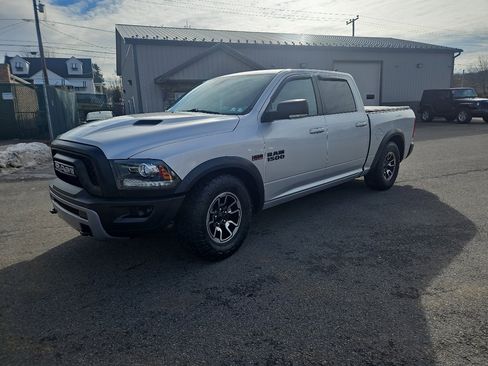 Used 2016 RAM 1500 Rebel w/ Luxury Group image 9