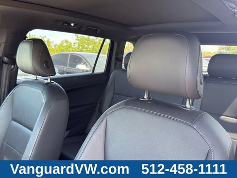 Used 2020 Volkswagen Tiguan SE AWD/4WD image 14