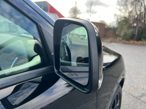 Used 2019 Dodge Durango R/T w/ Technology Group image 36