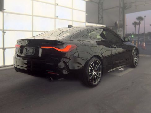 Used 2021 BMW 430i Coupe w/ Convenience Package RWD image 3