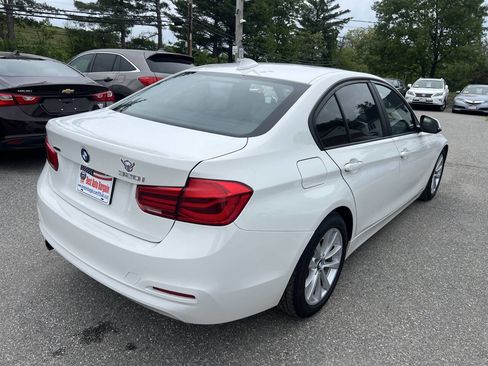Used 2018 BMW 320i xDrive Sedan w/ Convenience Package AWD/4WD image 6