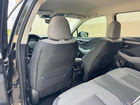 Used 2024 Subaru Outback Premium AWD/4WD image 13