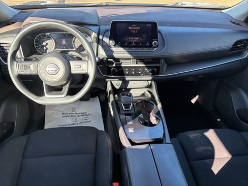 Used 2023 Nissan Rogue S image 13