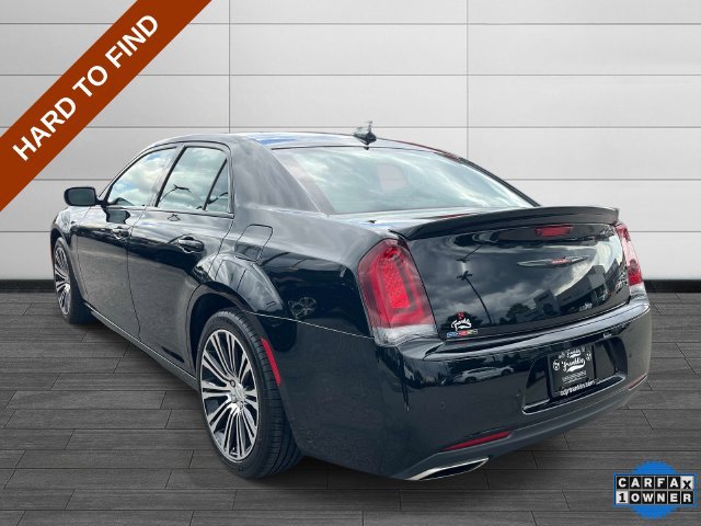 Certified 2022 Chrysler 300 S w/ Comfort Group RWD image 6