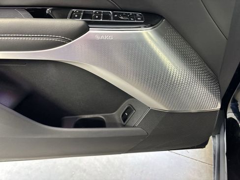 New 2025 Cadillac Lyriq Luxury image 29