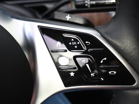 Used 2023 Mercedes-Benz C 300 4MATIC Sedan image 34