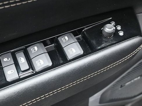 Used 2024 Jeep Wagoneer L Series II w/ Flexible Seating Group image 6