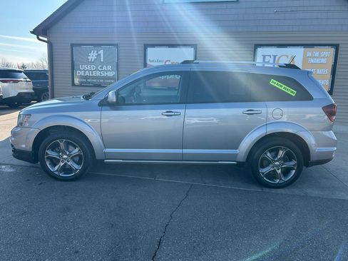 Used 2017 Dodge Journey Crossroad image 8