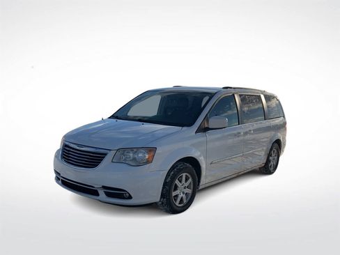 Used 2012 Chrysler Town & Country Touring w/ Entertainment Group #1 image 5
