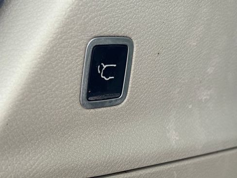 Used 2017 Chrysler Pacifica Touring-L Plus w/ Advanced Safetytec Group FWD image 33