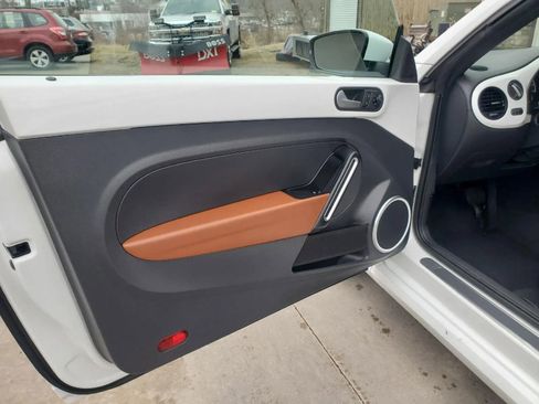 Used 2016 Volkswagen Beetle 1.8T Classic image 9